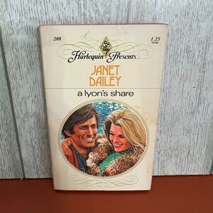 Janet Dailey A Lyon's Share Harlequin Presents 208 VTG 1977 Romance Paperback